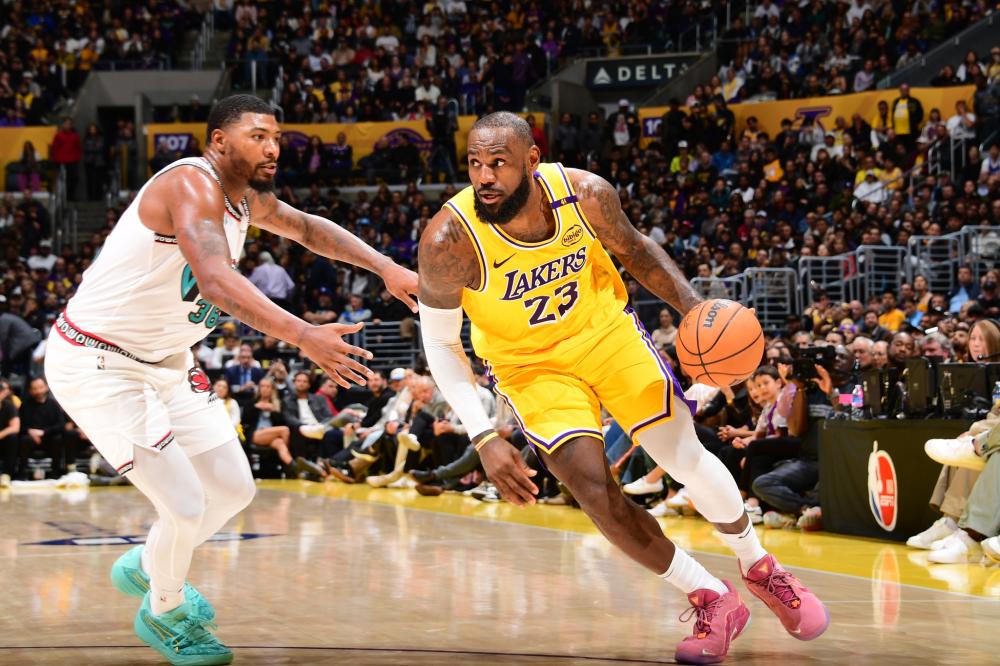 灵活应变的 灵活应变的