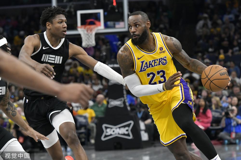 总决赛中 总决赛中